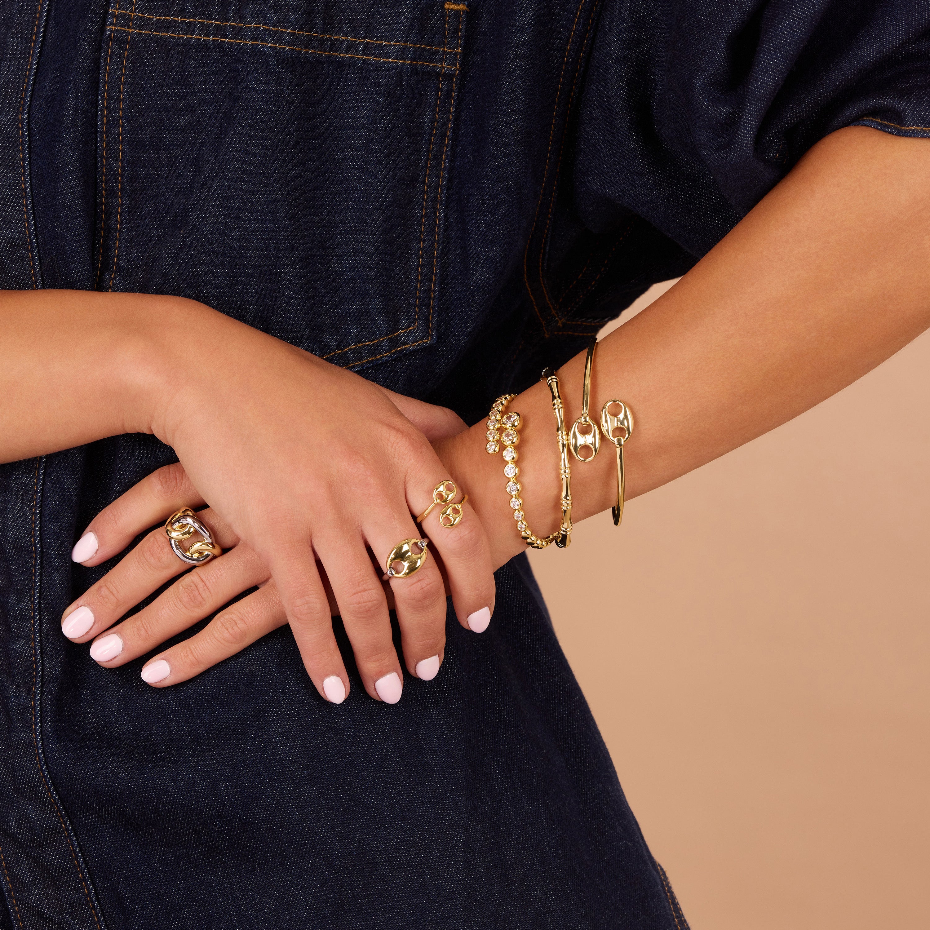 Two-Tone Stirrup Ring