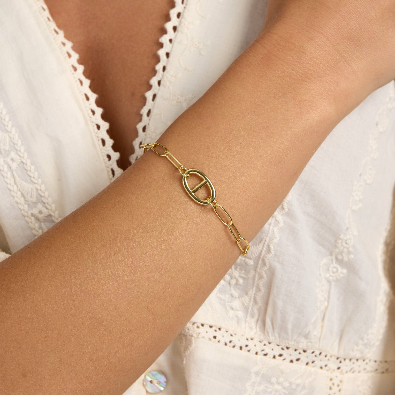 Lucera Chain Link Bracelet