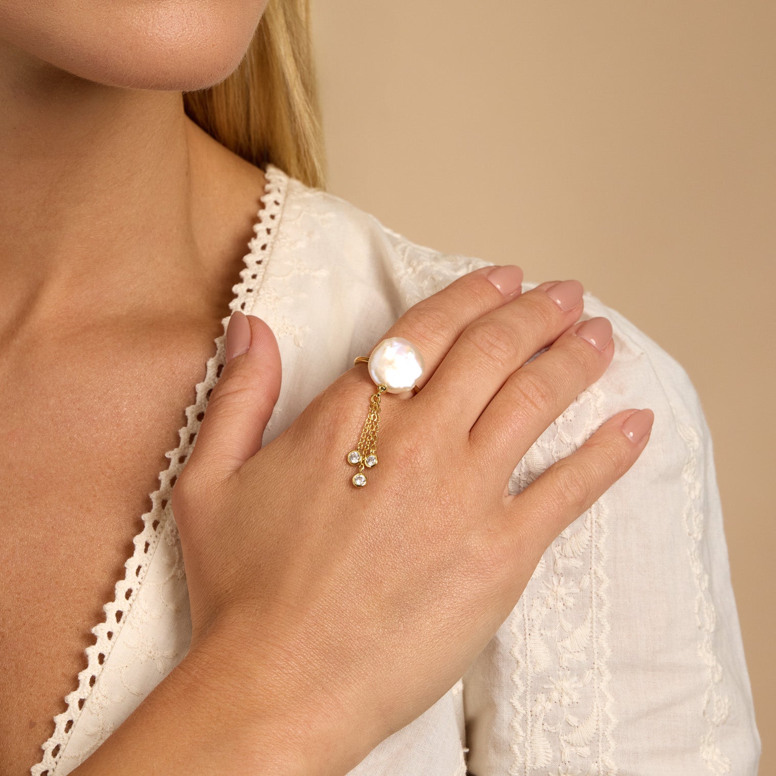 Maravelle Pearl Drop Ring