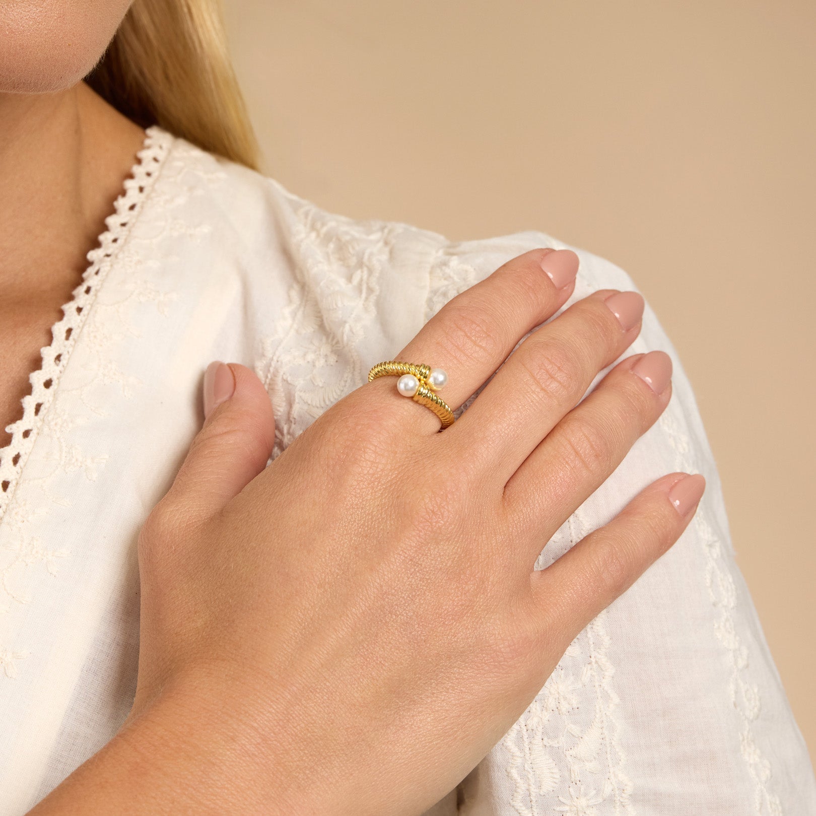 Cove Pearl Bypass Ring