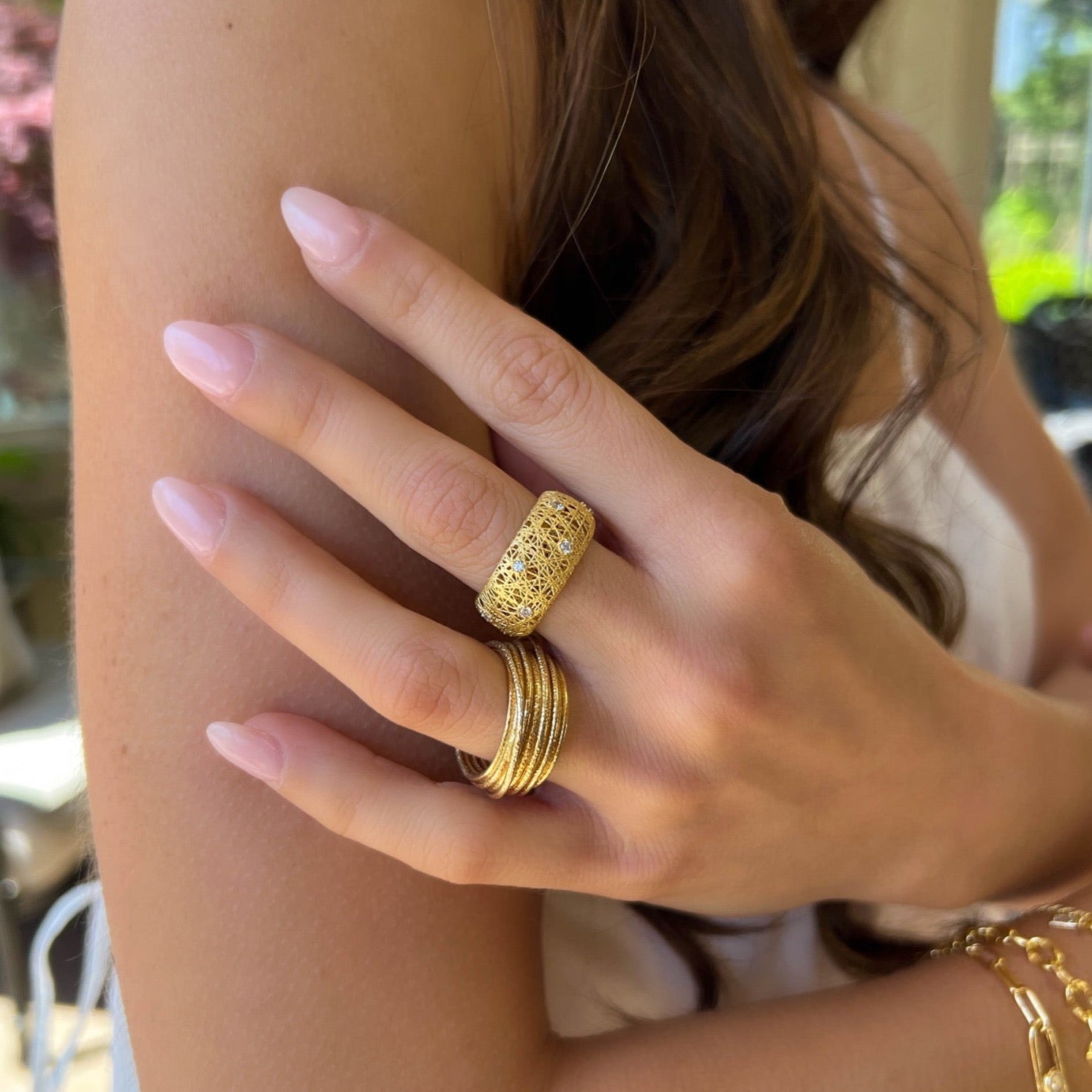 Filigree Band Ring with Crystal