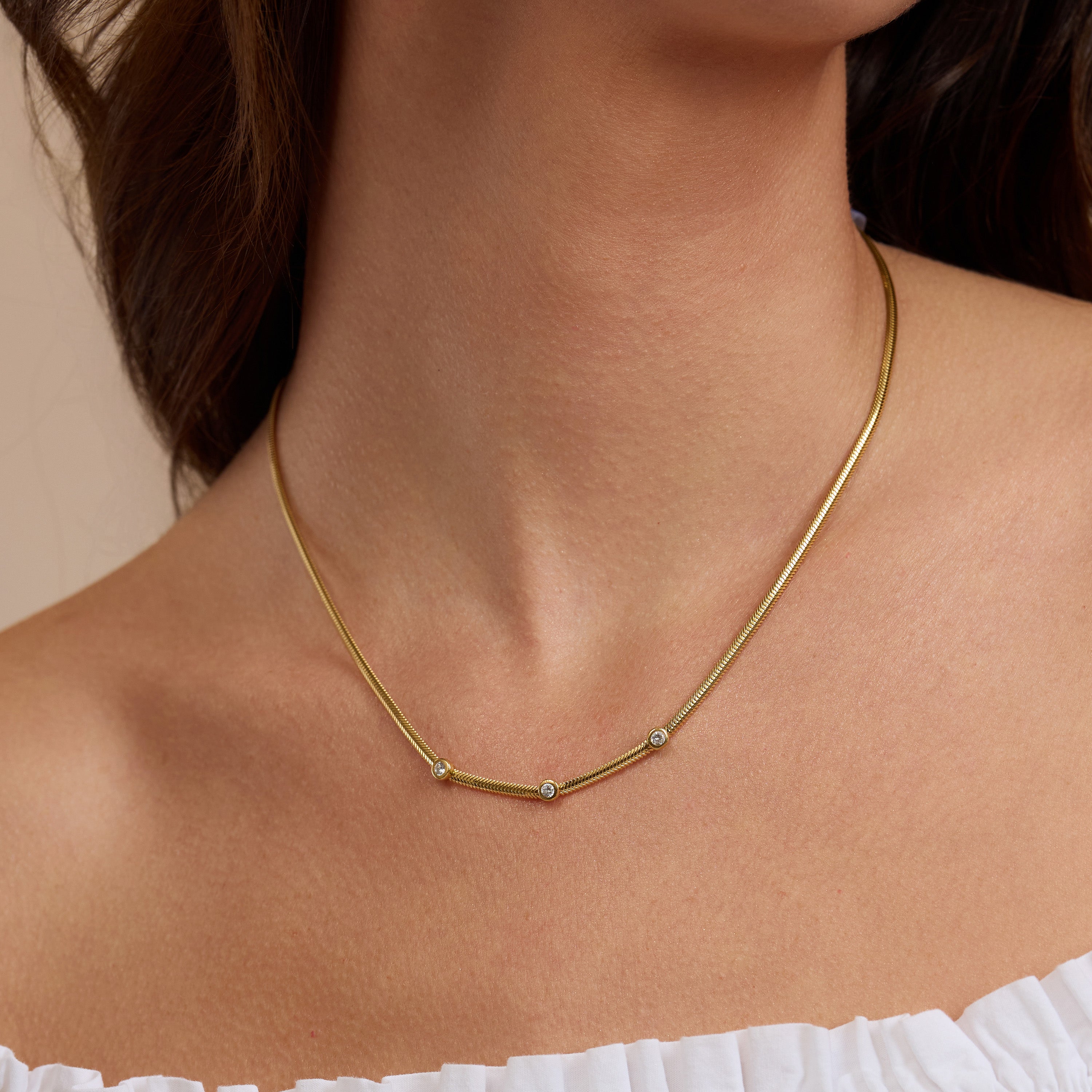 Sottile Luce Thin Herringbone Necklace