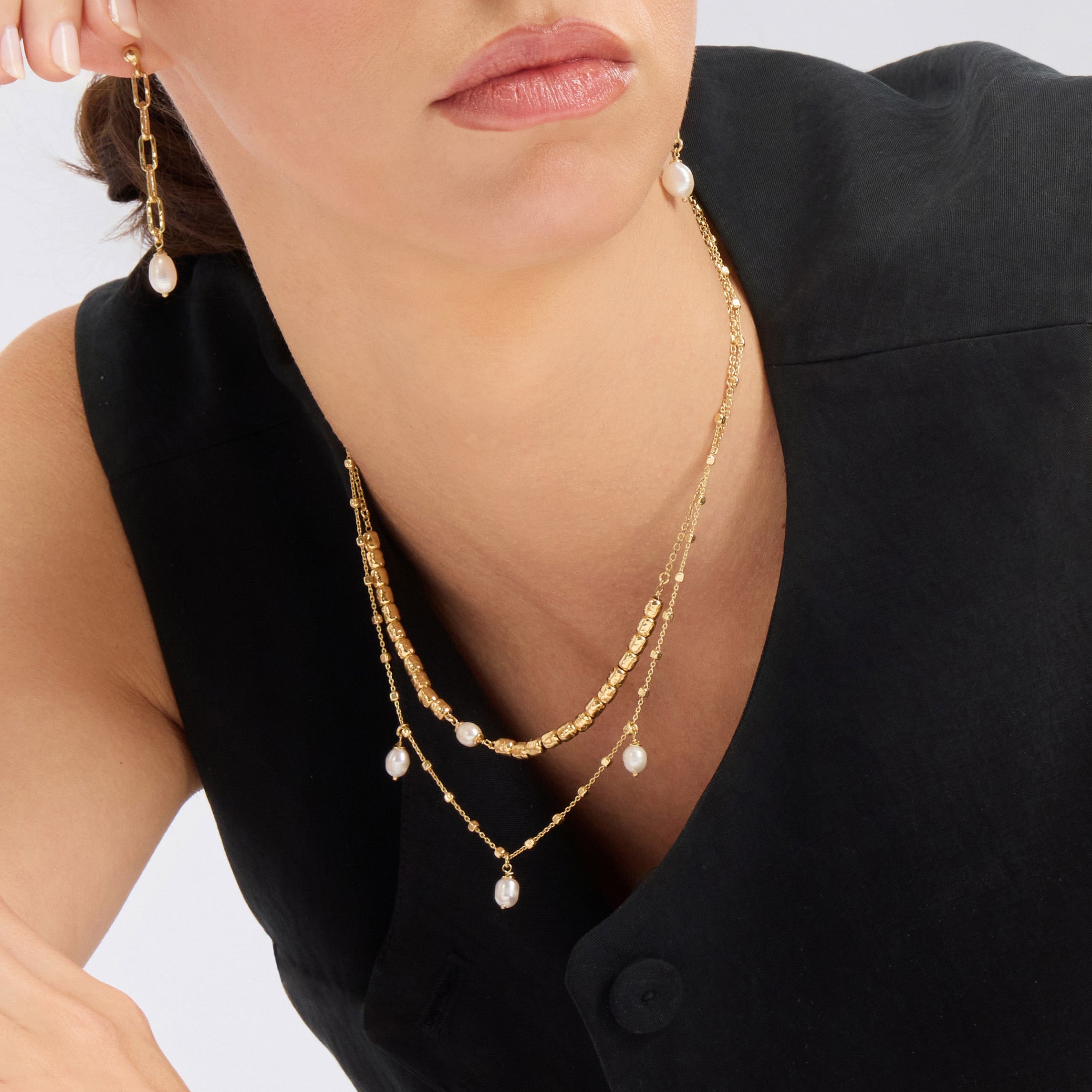 Stella Pearl Necklace
