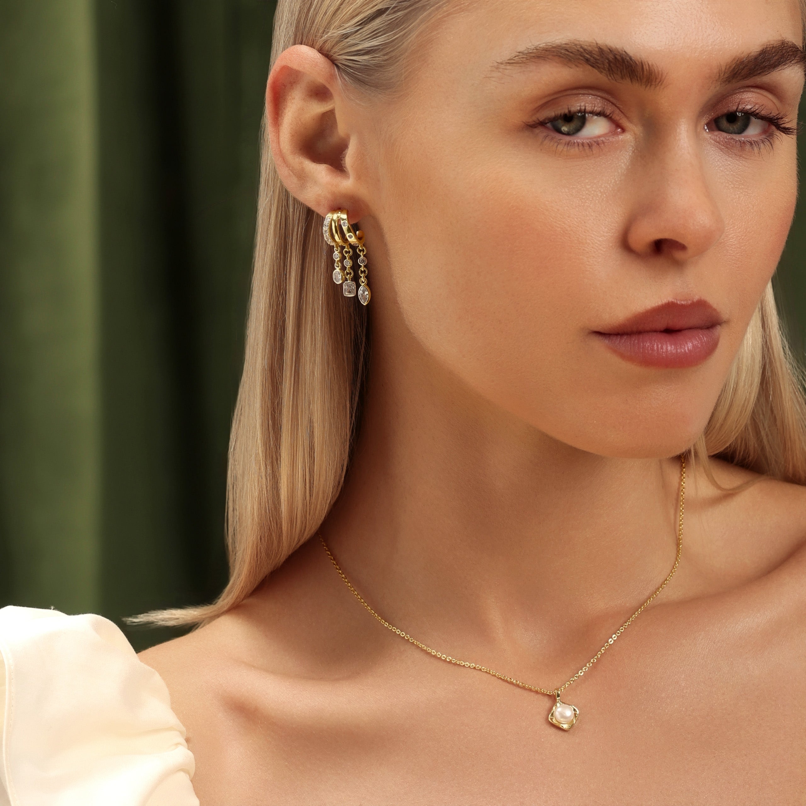 The Trio Chain Huggies