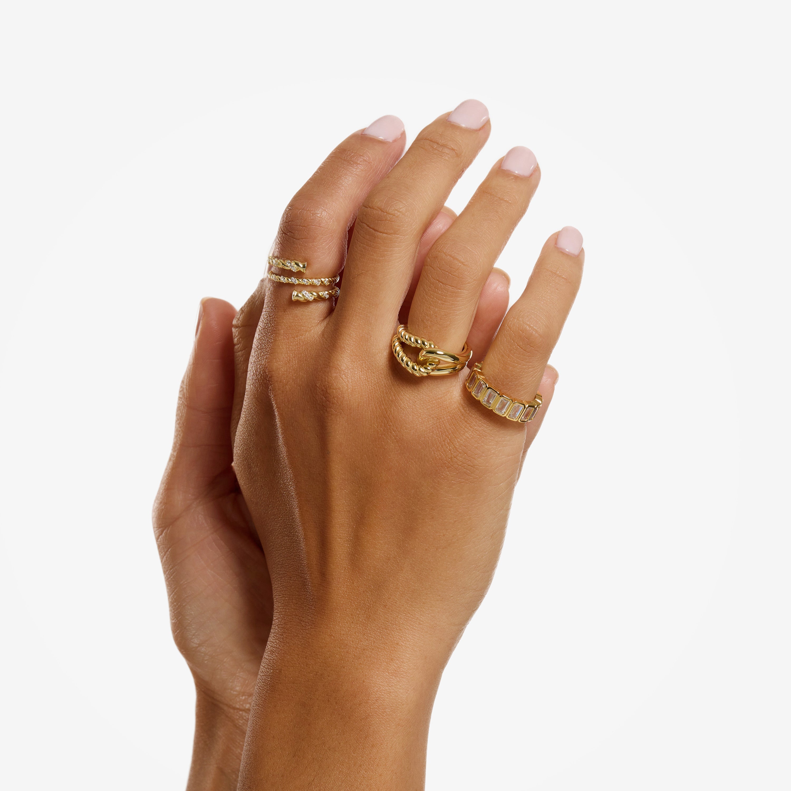 Golden Interlock Twist Ring