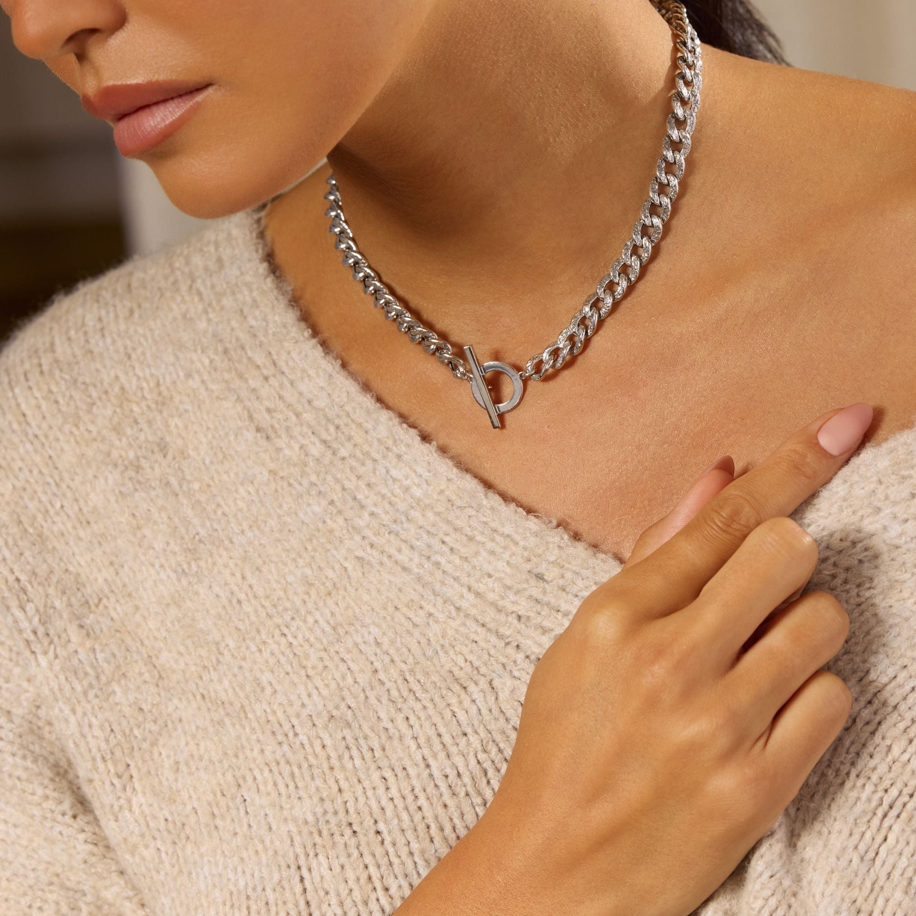 Textured Link Chain Necklace